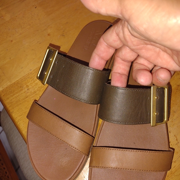 Sorrel slides. Like new. - Picture 5 of 5